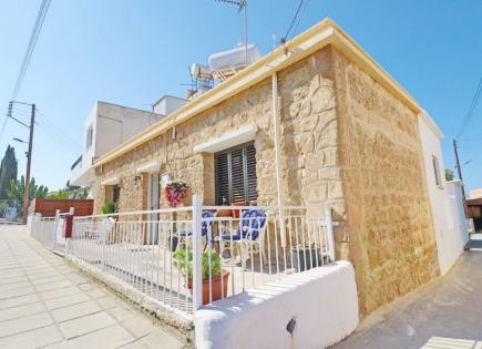 Bungalow for 188 000 euro in Paphos, Cyprus