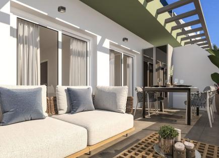 Apartment for 176 000 euro in Gandia, Spain