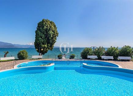 Apartment for 460 000 euro on Lake Garda, Italy