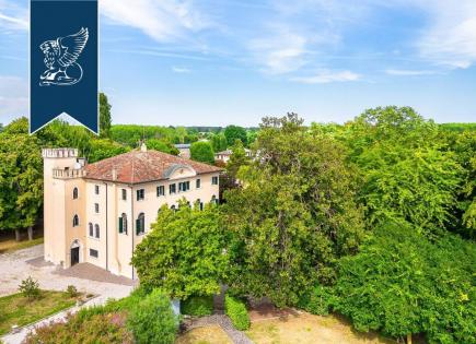 Villa in Padua, Italy (price on request)
