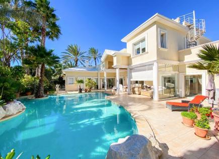 Villa for 1 399 000 euro in Cabo Roig, Spain