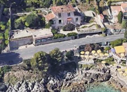 Reconstruction property for 3 850 000 euro in Roquebrune Cap Martin, France