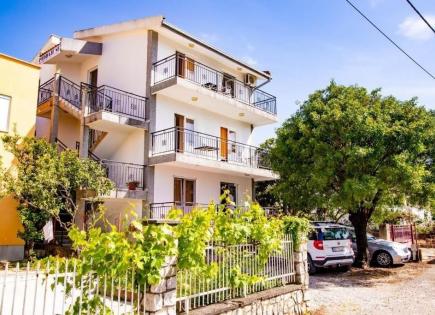 Casa para 300 000 euro en Dobra Voda, Montenegro
