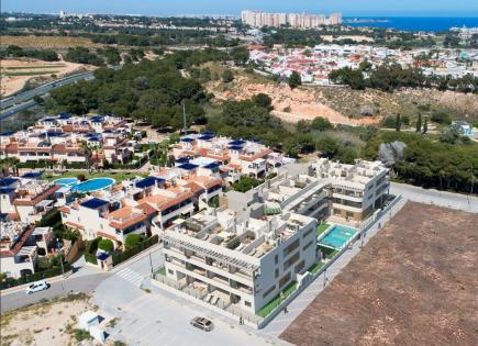 Penthouse for 200 000 euro in Mil Palmeras, Spain