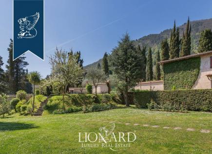 Villa for 1 200 000 euro in Lucca, Italy