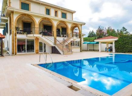 House for 1 273 491 euro in Kyrenia, Cyprus