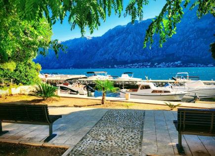 Villa for 650 000 euro in Prcanj, Montenegro