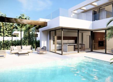 Villa for 1 250 000 euro in La Zenia, Spain