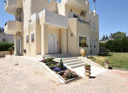 Villa for 550 000 euro in Loutraki, Greece