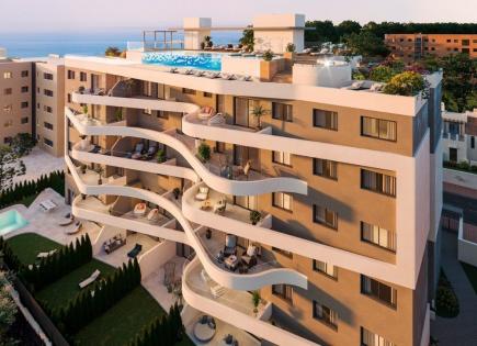 Apartment for 332 000 euro in Punta Prima, Spain