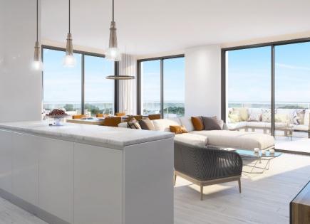 Apartment for 329 800 euro in Alicante, Spain