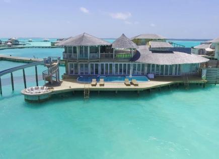 Villa for 7 142 378 euro on Maldives