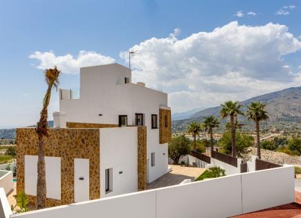 Villa for 495 000 euro in Benidorm, Spain