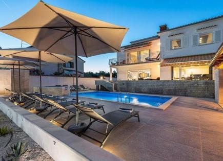 House for 950 000 euro in Porec, Croatia