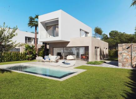 Villa for 810 000 euro in Campoamor, Spain