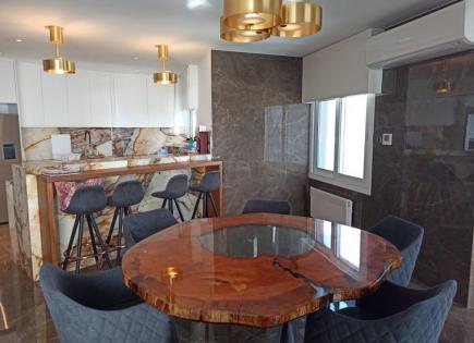 Penthouse for 900 000 euro in Limassol, Cyprus