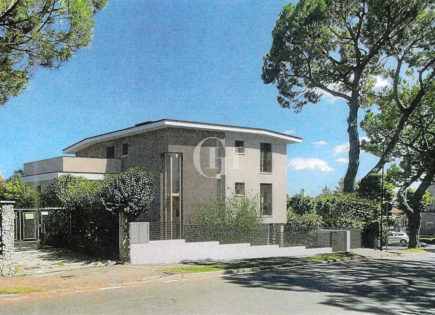 Penthouse for 1 486 000 euro on Lake Garda, Italy
