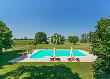 Manor for 4 400 000 euro on Lake Garda, Italy