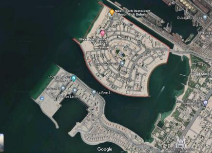 Land for 130 704 598 euro in Dubai, UAE