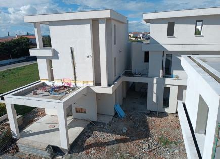 Villa for 470 000 euro in Larnaca, Cyprus