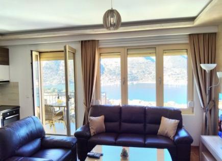 Wohnung für 190 000 euro in Dobrota, Montenegro