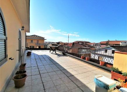 Penthouse for 120 000 euro in Scalea, Italy
