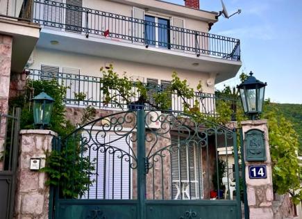 Casa para 650 000 euro en Petrovac, Montenegro