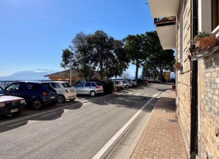 Flat for 79 000 euro in Citta Sant'Angelo, Italy