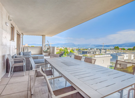Apartment for 920 000 euro on Lake Garda, Italy