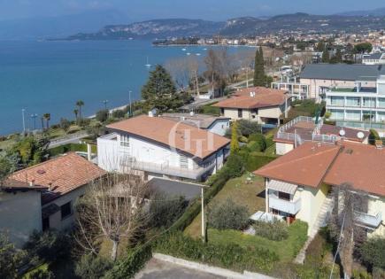 Apartment for 465 000 euro on Lake Garda, Italy