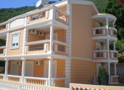 Villa for 1 550 000 euro in Petrovac, Montenegro