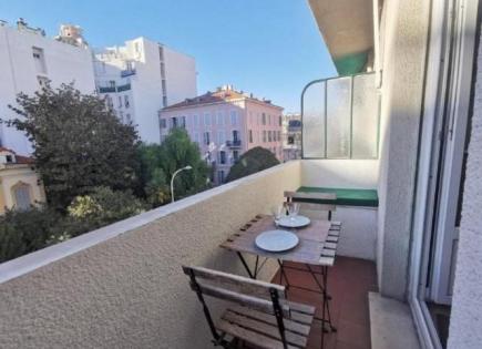 Apartment for 243 000 euro in Nice, France