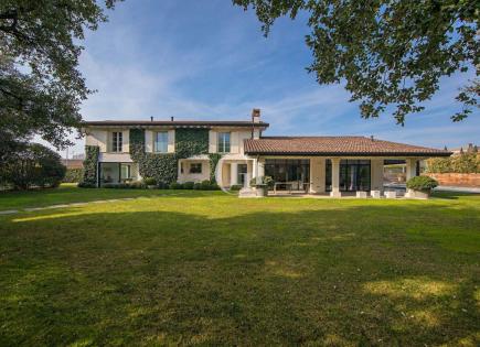 Villa for 1 590 000 euro on Lake Garda, Italy