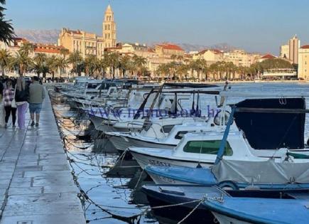 Apartment for 1 050 000 euro in Split, Croatia