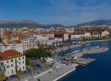 Gewerbeimmobilien für 1 100 000 euro in Split, Kroatien