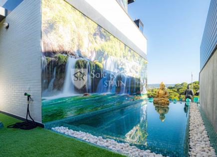 Villa for 1 100 000 euro in Blanes, Spain