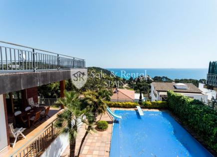 Villa for 750 000 euro in Blanes, Spain