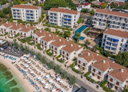 Villa for 1 700 000 euro in Dobrota, Montenegro
