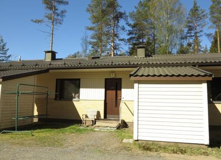 Townhouse for 28 000 euro in Rautjarvi, Finland