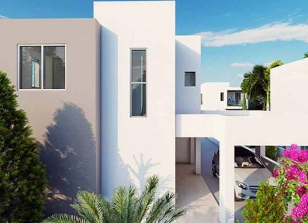 Villa for 360 000 euro in Paphos, Cyprus
