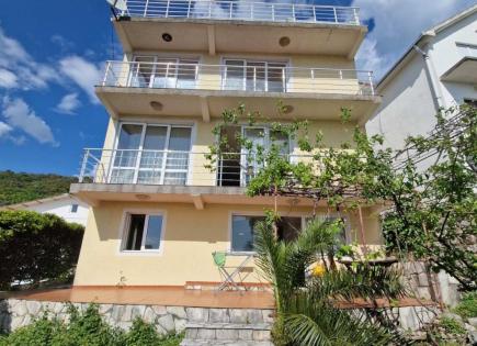 House for 265 000 euro in Dobra Voda, Montenegro