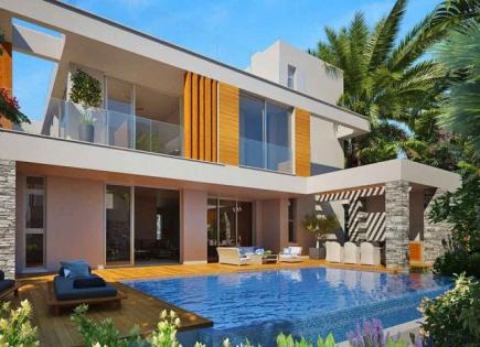 Villa for 1 100 000 euro in Paphos, Cyprus