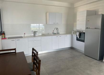 Appartement pour 1 350 Euro par mois à Tirat Carmel, Israël