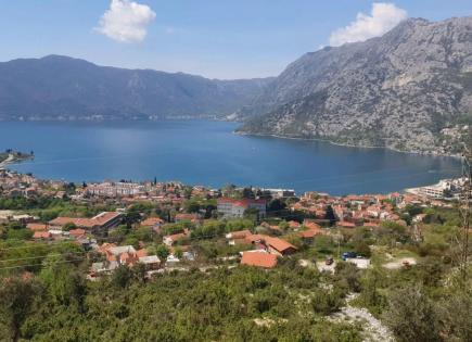 Terreno para 423 000 euro en Risan, Montenegro