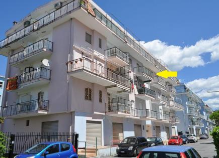 Apartment für 32 000 euro in Scalea, Italien