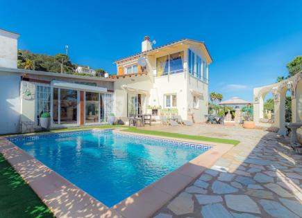 Villa for 490 000 euro in Lloret de Mar, Spain