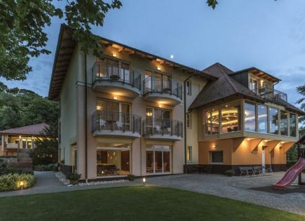 Hotel for 12 250 000 euro in Balatonvilagos, Hungary