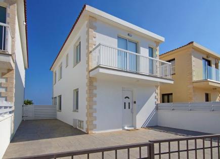Villa for 895 000 euro in Protaras, Cyprus