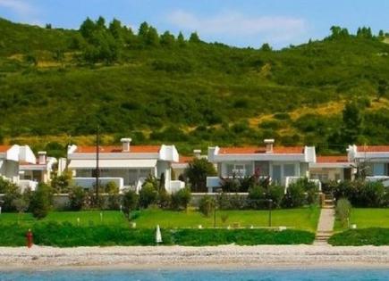 Townhouse for 400 000 euro in Kassandra, Greece