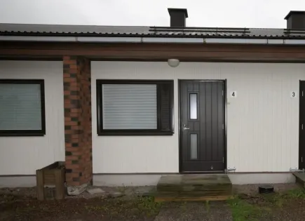 Casa adosada para 28 000 euro en Pori, Finlandia